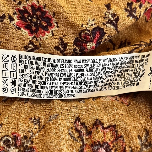 NWT Forever 21 Dress - Picture 5 of 5